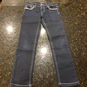 Dark blue jeans with pocket detail